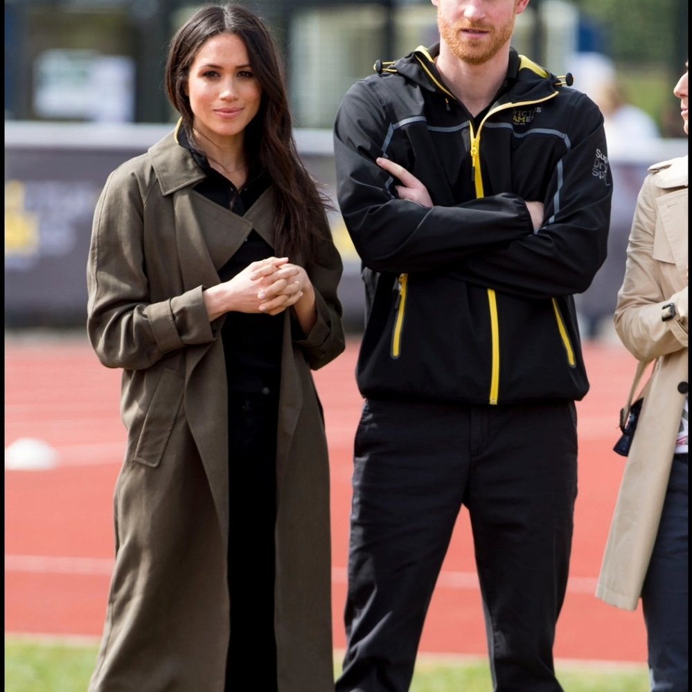 Babaton Aritzia Flowy Green Trench Wrap Coat L